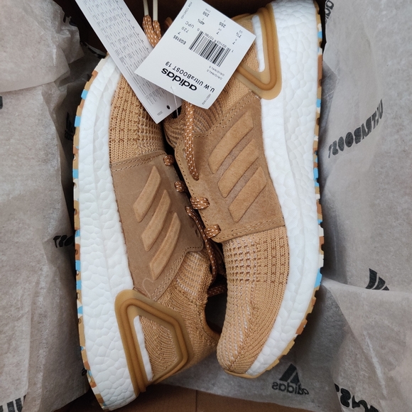 Adidas X Universal Works ultraboost 19 - Picture 8 of 12